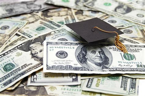 government financial aid for college students